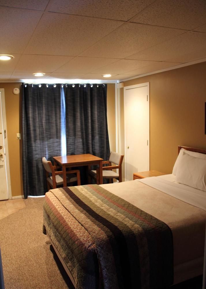 Lakeshor Motor Inn Virginia Bagian luar foto
