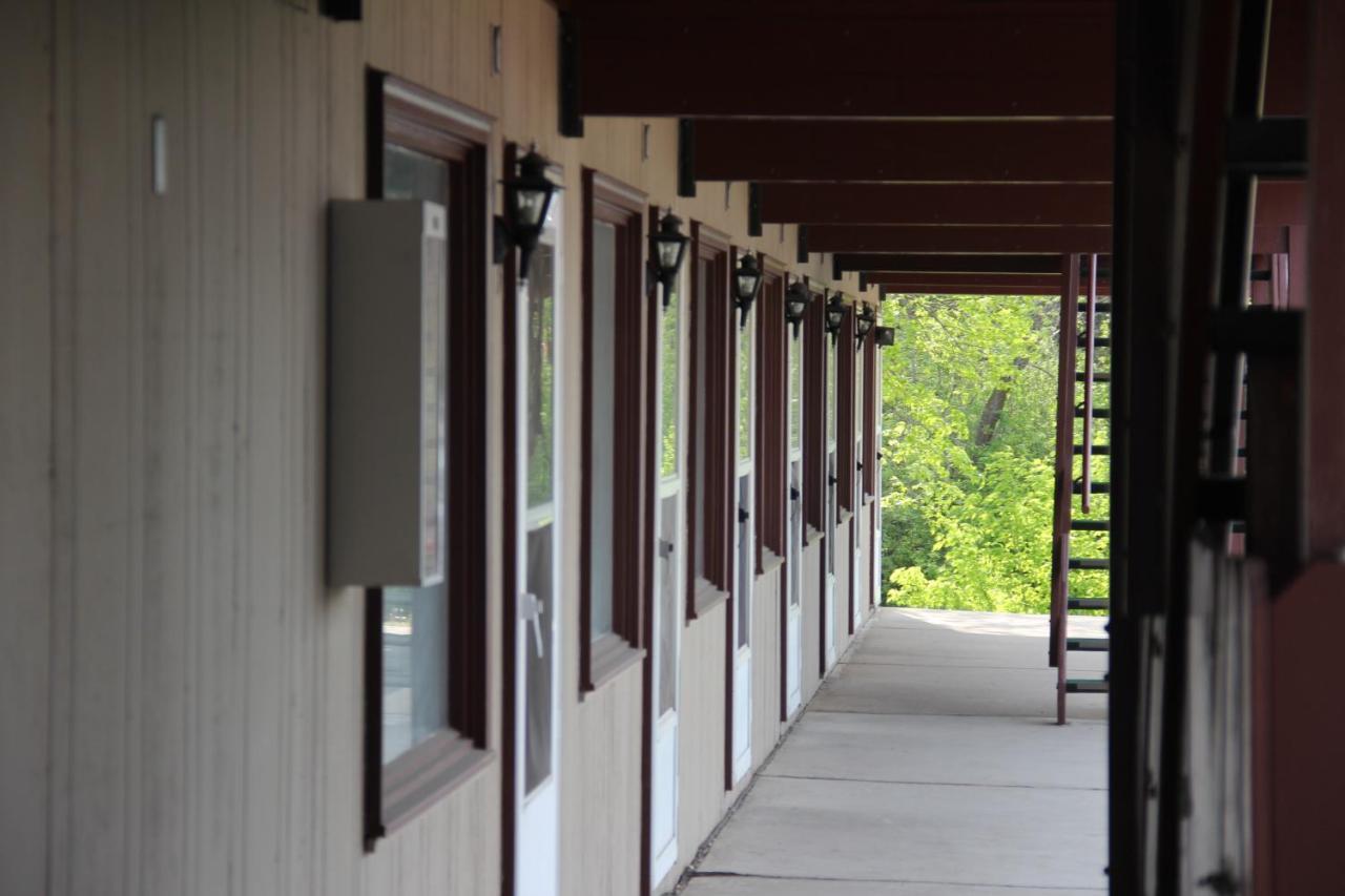 Lakeshor Motor Inn Virginia Bagian luar foto