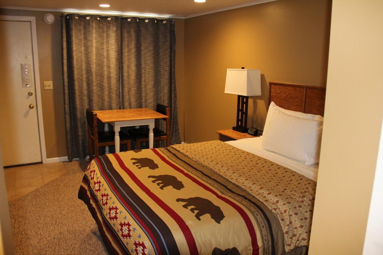 Lakeshor Motor Inn Virginia Bagian luar foto